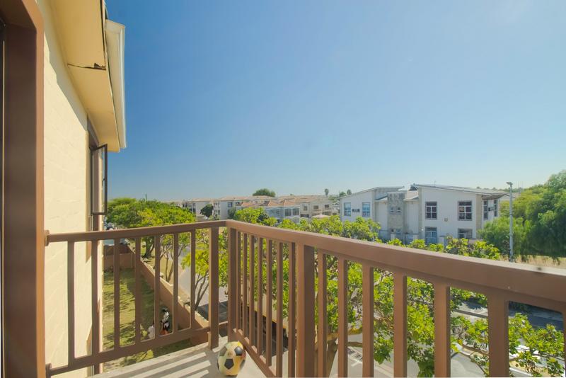 2 Bedroom Property for Sale in Parklands Western Cape